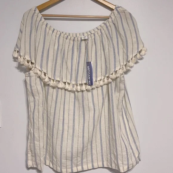 Artisan NY Cold Shoulder Tassel Top NWT - Picture 1 of 6